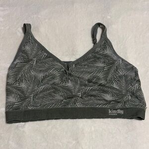 Kindly Yours Women's Green Seamless Bralette - Leaf Print